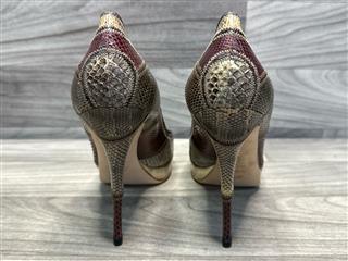 Gucci Metallic Python Embossed Leather Platform Pumps Size 41